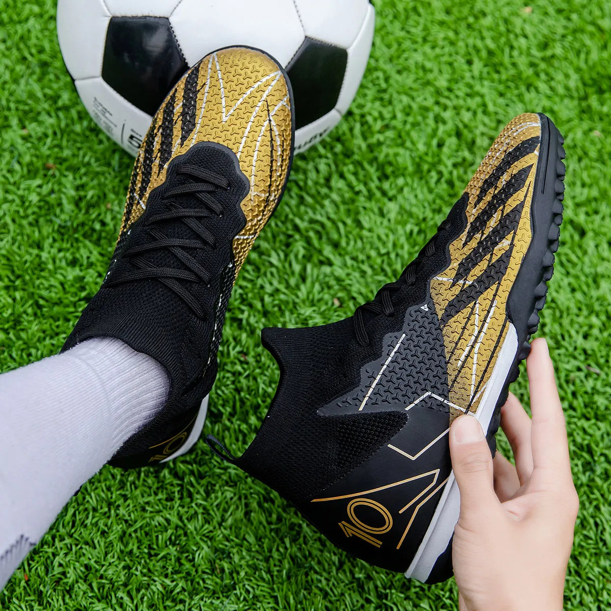 Short spike cleats new competition level football shoes for men and women universal professional game training sports shoes